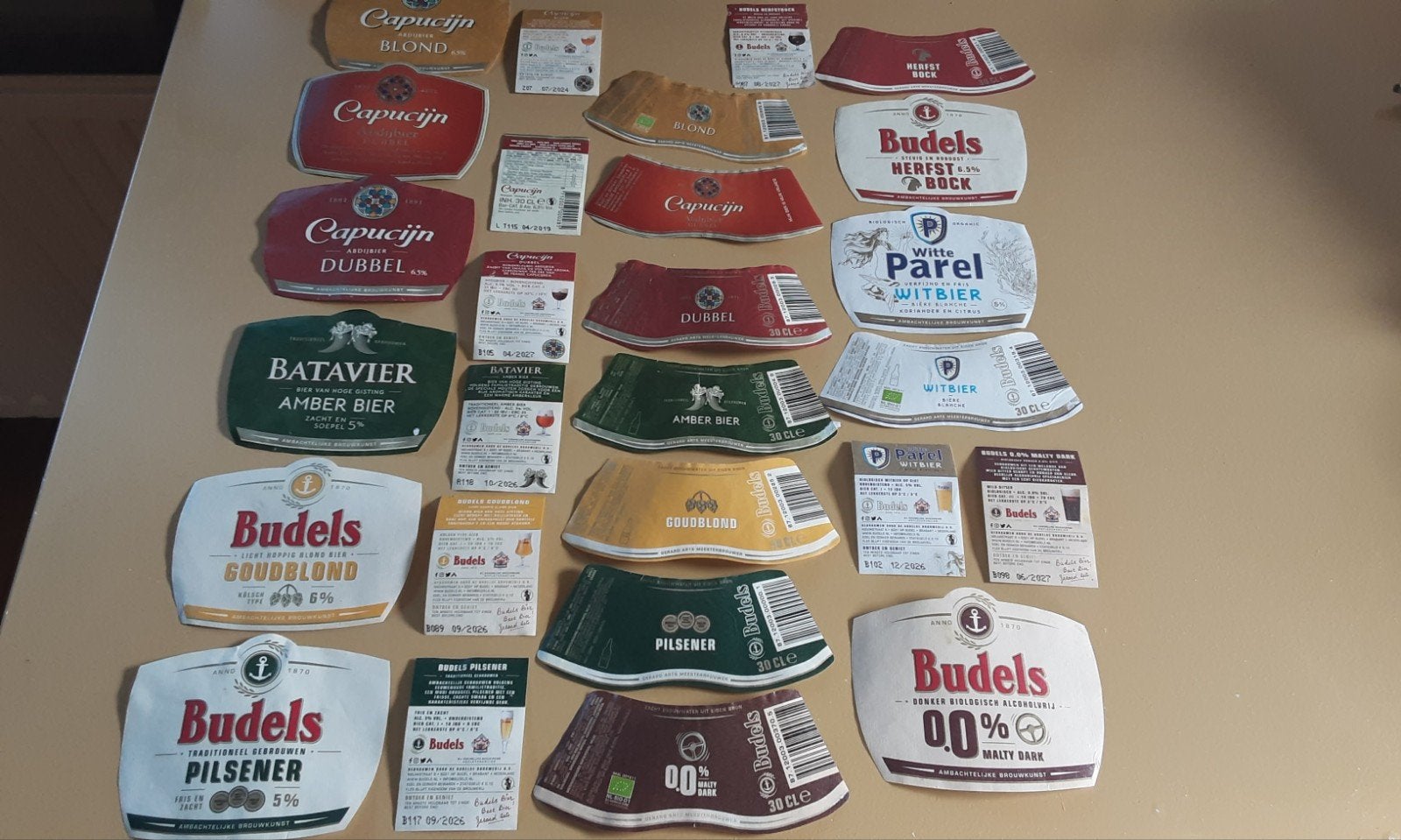 9x Bieretiketten collectie Capucijn, Batavier, Budels etiket, Ophalen of Verzenden, Zo goed als nieuw, Overige typen, Overige merken