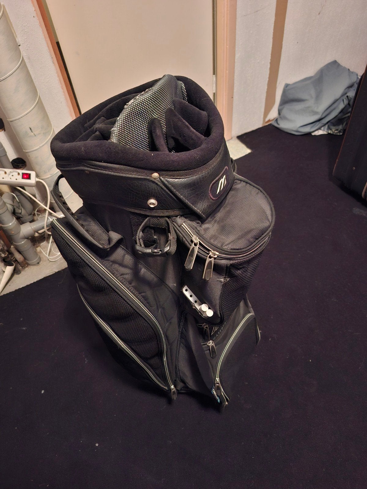 Golftas met toebehoren . BIEDEN, Ophalen, Gebruikt, Tas, Mizuno
