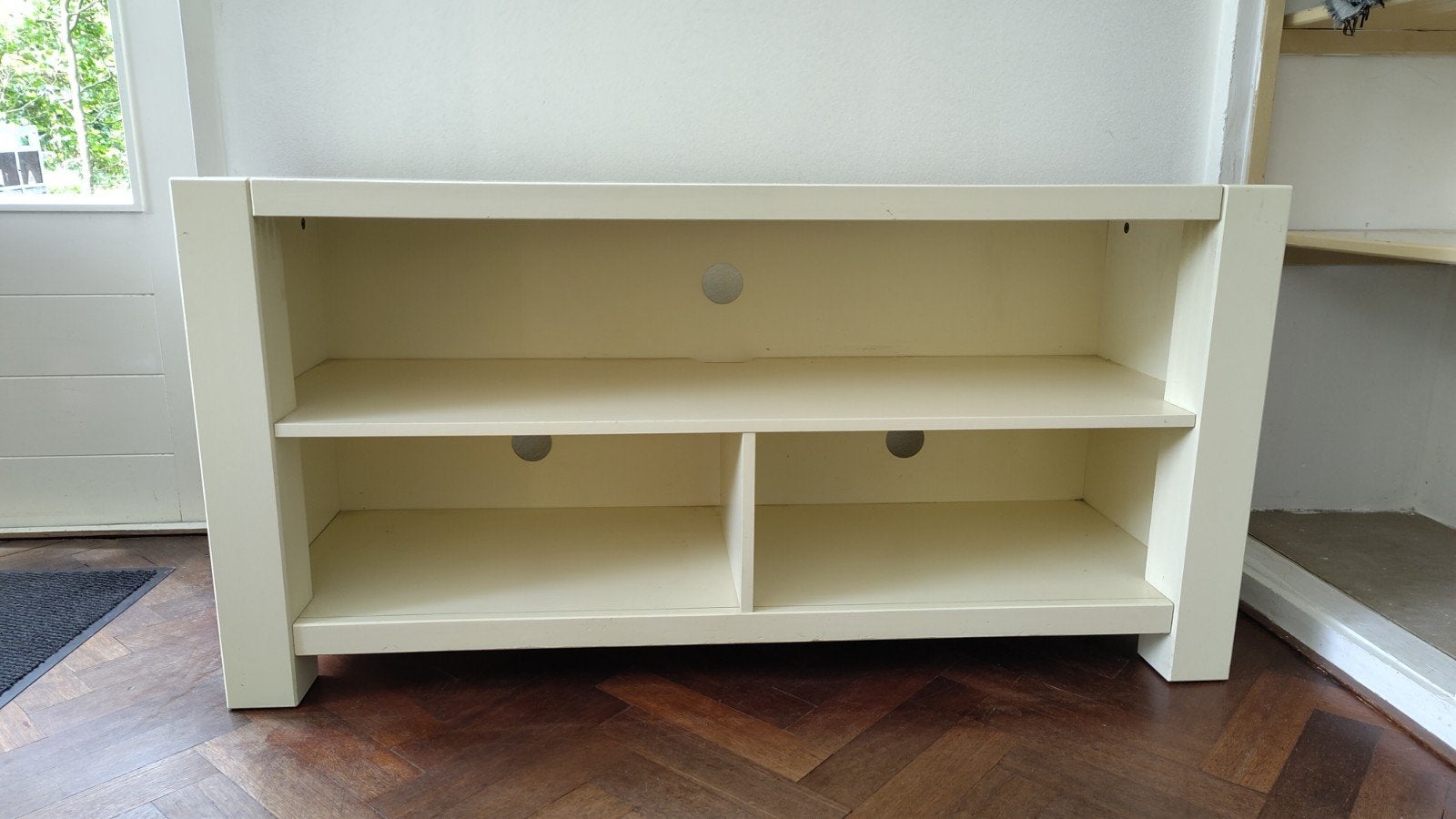Crèmekleurig TV-meubel, Ophalen, Gebruikt, 100 tot 150 cm, Modern, Functioneel