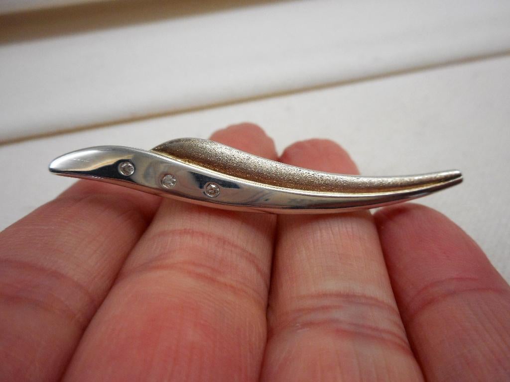 Zilveren modernist broche met steentjes ( Teka ) nr.987, Sieraden, Tassen en Uiterlijk, Broches, 4 tot 7 cm, Verzenden, Zo goed als nieuw