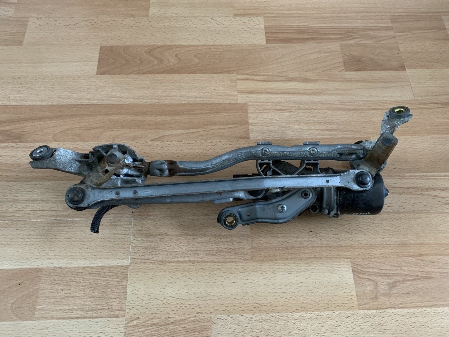 nissan note E11 2005 tot 2013 ruitenwissermotor mechaniek, Gebruikt, -, -, Ophalen of Verzenden
