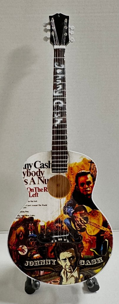 Johnny Cash collage mini gitaar 25cm miniatuur guitar deco, Info@deconoord.nl, Deco Noord, Nieuw, Ophalen of Verzenden