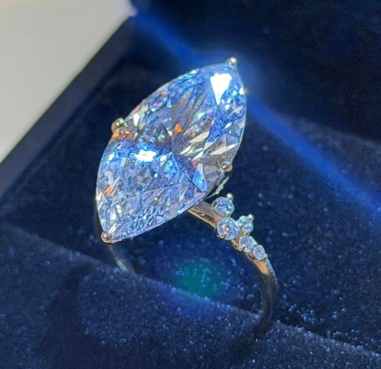 Gouden ring met VS1 diamant van 9.22ct!! retailwaarde €13500, Sieraden, Tassen en Uiterlijk, Ringen, Nieuw, Ophalen of Verzenden