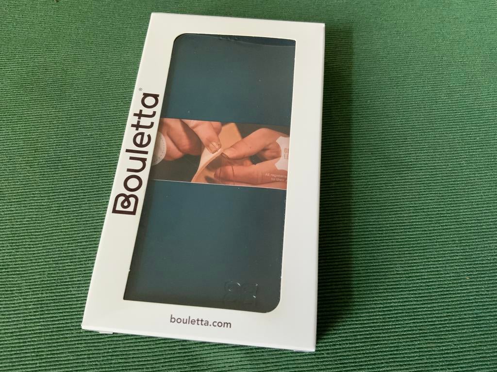 Bouletta lederen hoes iPhone 16 Pro Max - blauw, Telecommunicatie, Ophalen of Verzenden, Nieuw, Hoesje of Tasje