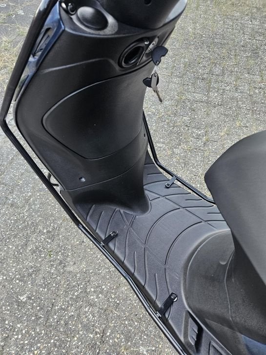 Foto 24 van PIAGGIO ZIP 50 4T E4 BROM 2020 DIAMOND BLEU 7070KM + OPTIES