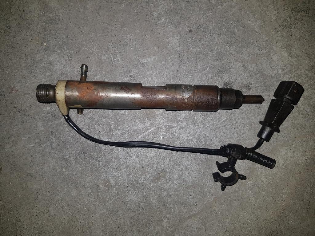 Verstuiver Volkswagen Golf IV 1.9 TDI 2003, Ophalen of Verzenden