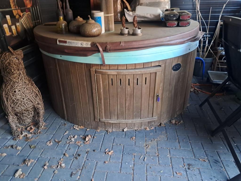 Jacuzzi nordic 4 persoons, Tuin en Terras, Bubbelbaden en Hottubs, Ophalen, Gebruikt