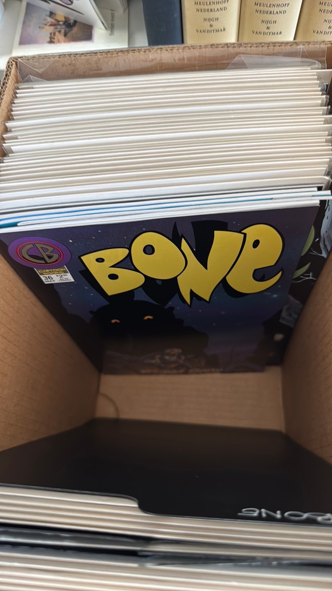 38 * Bone. Jeff Smith, # 1- 33, Engelse uitgaven, 1993 -1997, Boeken, Stripboeken, Ophalen of Verzenden, Zo goed als nieuw, Jeff Smith