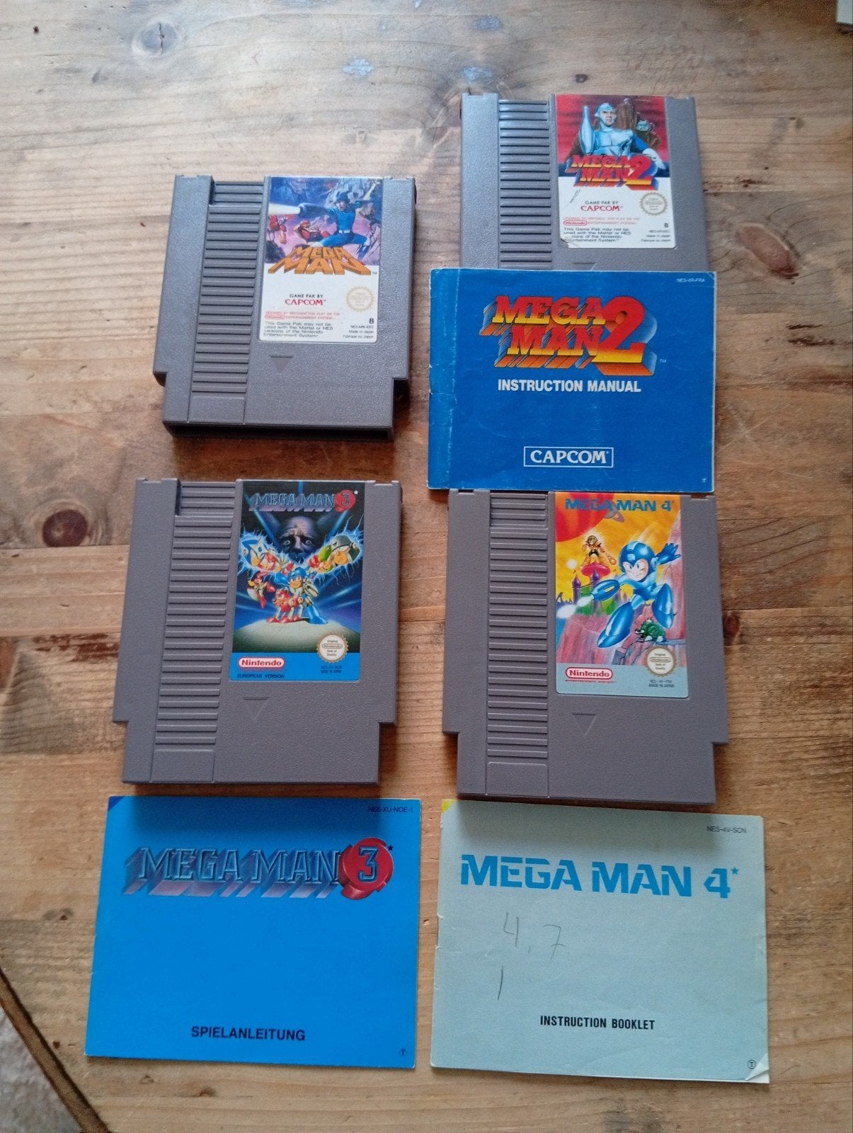 Mega Man Serie 1 t/m 4 NES - Complete Set (2,3,4 met boekje), Ophalen of Verzenden