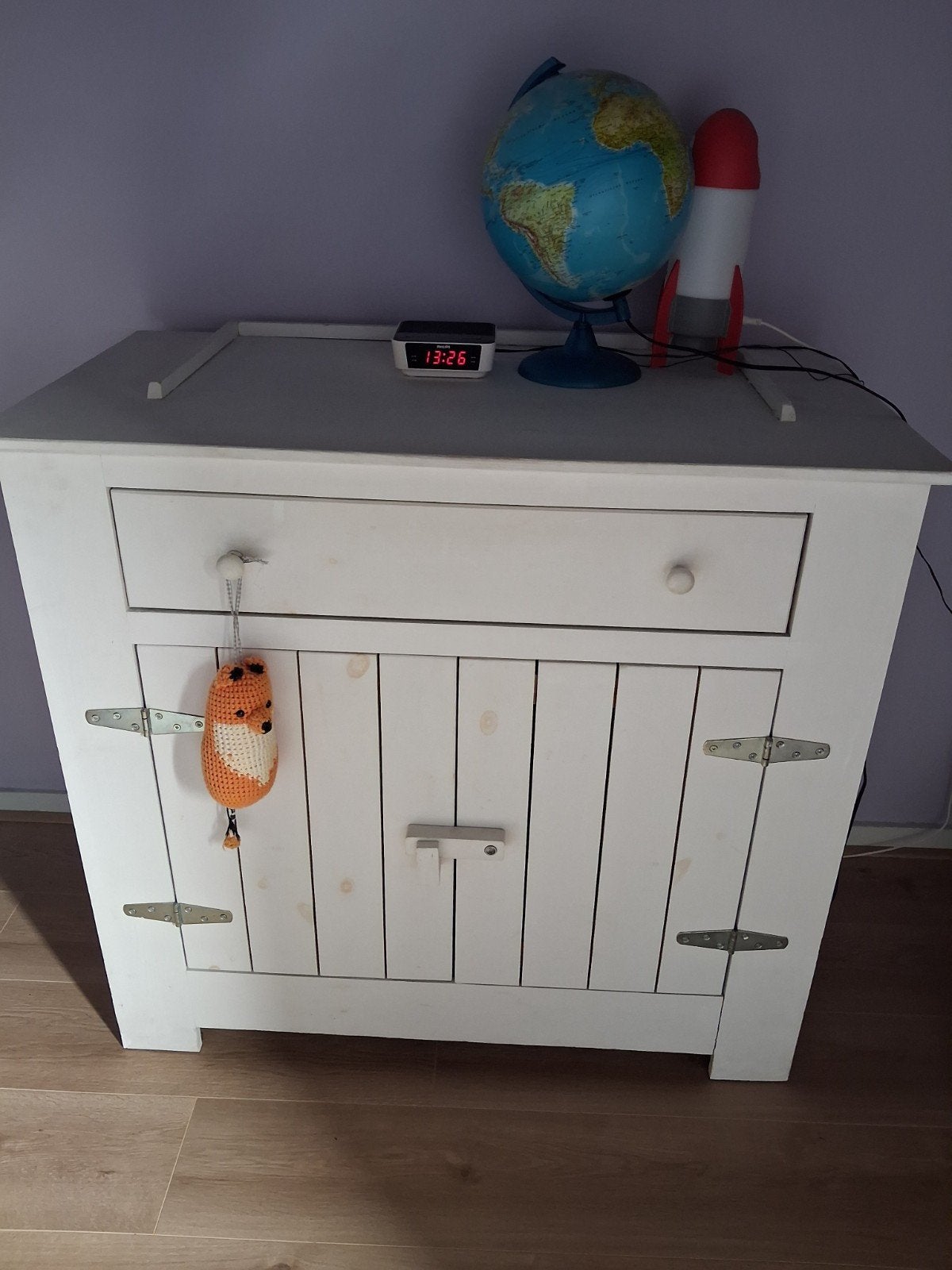 kast en commode met dakje, Ophalen, Gebruikt, 50 tot 70 cm, 100 cm of meer