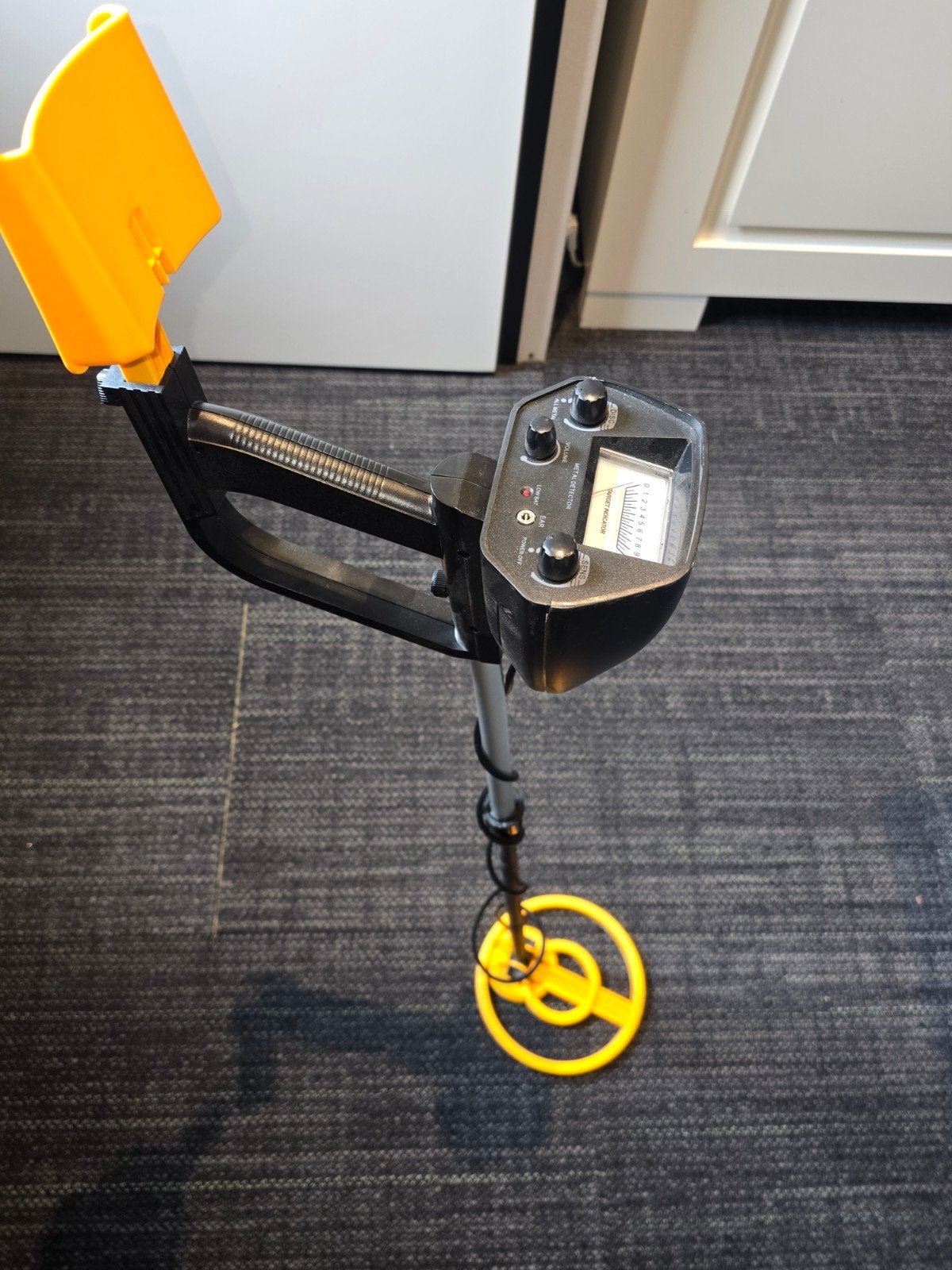 Metaaldetector met schepje, Overige merken, Ophalen of Verzenden, Zo goed als nieuw, 30 cm of minder