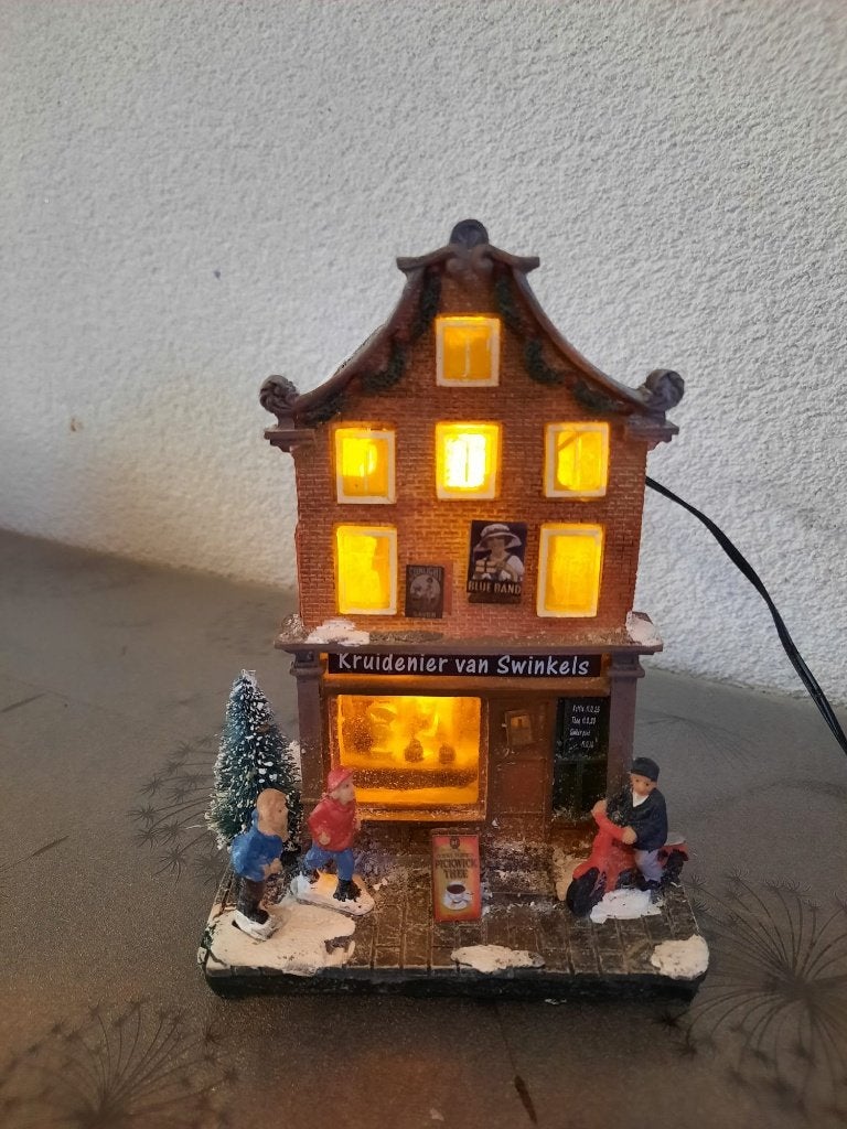 Nostalgisch Kerstdorp "Kruidenier van Swinkels" (Intratuin), Diversen, Kerst, Ophalen of Verzenden