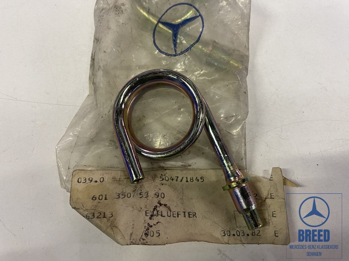 NOS ontluchtingspijpje Mercedes-Benz W601 W602 W611 T1 TN, -, Nieuw, Ophalen of Verzenden, -