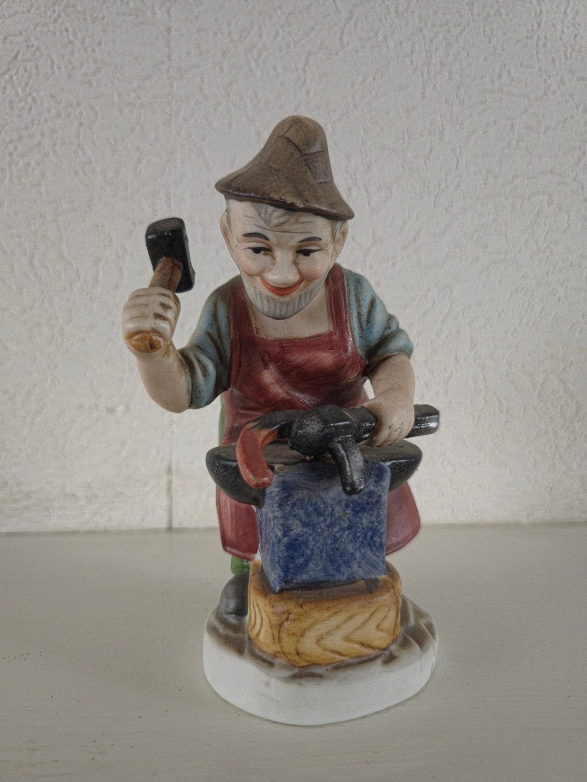 Vintage beeldje smid met aambeeld en hamer, Ophalen