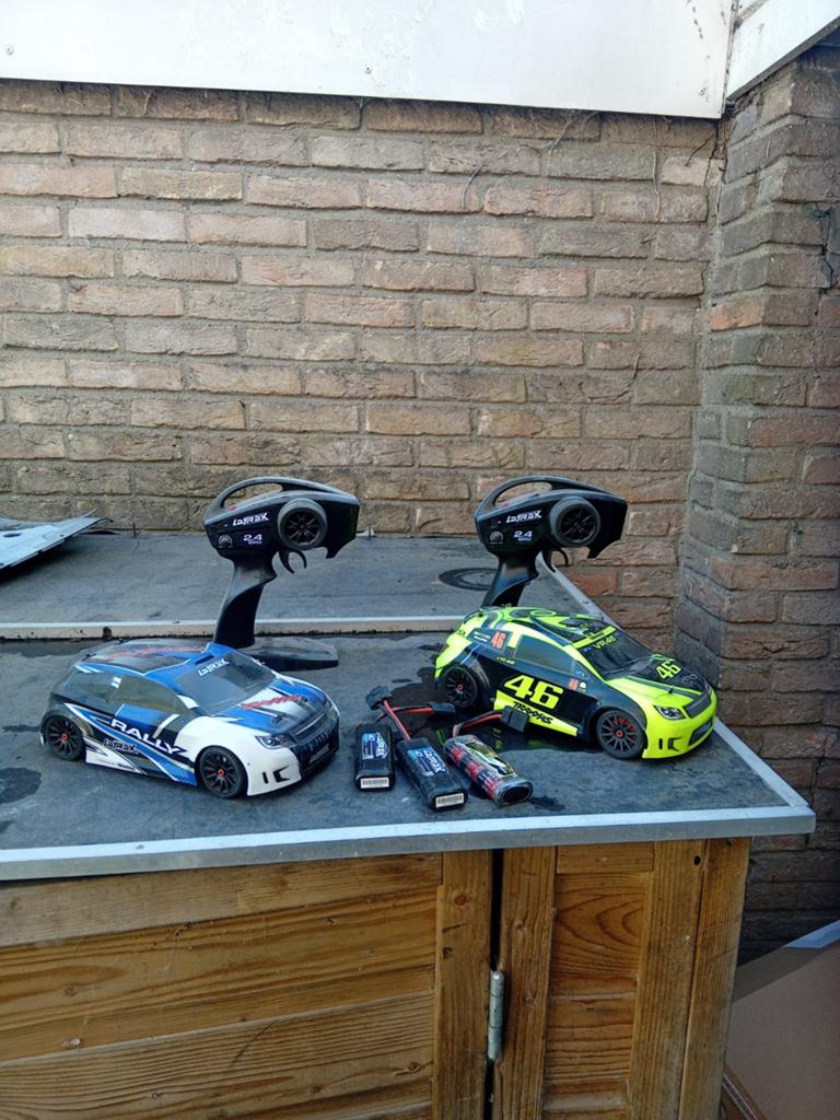 Traxxas latrax twee maal, Ophalen of Verzenden