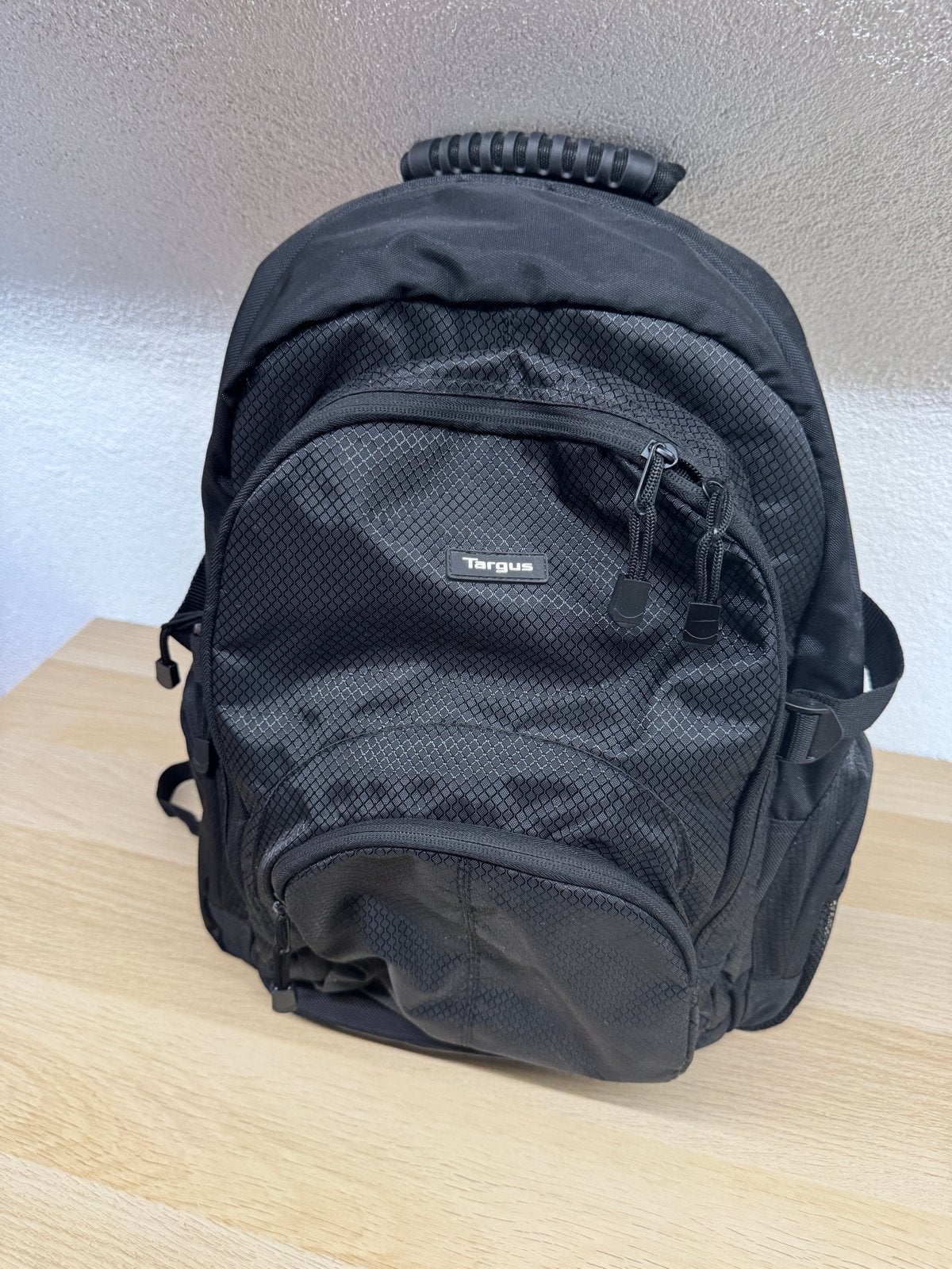 Targus Zwarte Rugzak - Ruim met Veel Zakken, 25 tot 40 cm, Ophalen of Verzenden, Zo goed als nieuw, Overige merken
