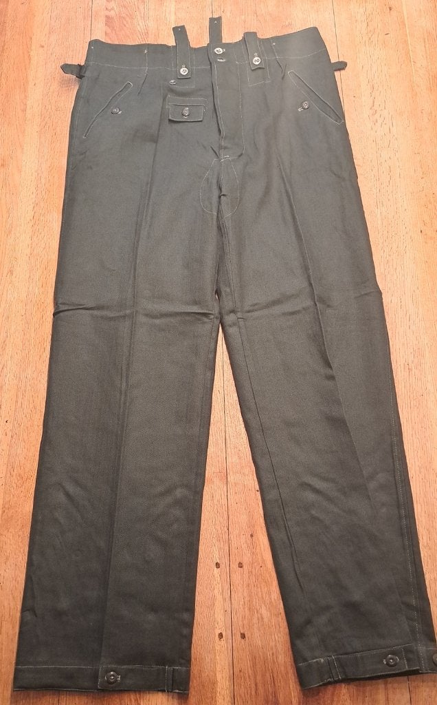 Duitse Wehrmacht M40 Drillich Hose, Verzamelen, Verzenden, Landmacht, Duitsland, Kleding of Schoenen