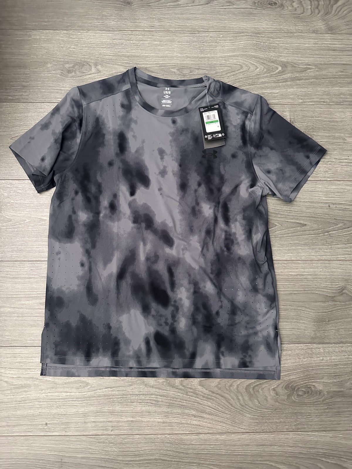 Nieuw Under Armour Iso-Chill T-shirt - Grijs/Zwart, Maat 52/54 (L), Fitness, Verzenden, Nieuw