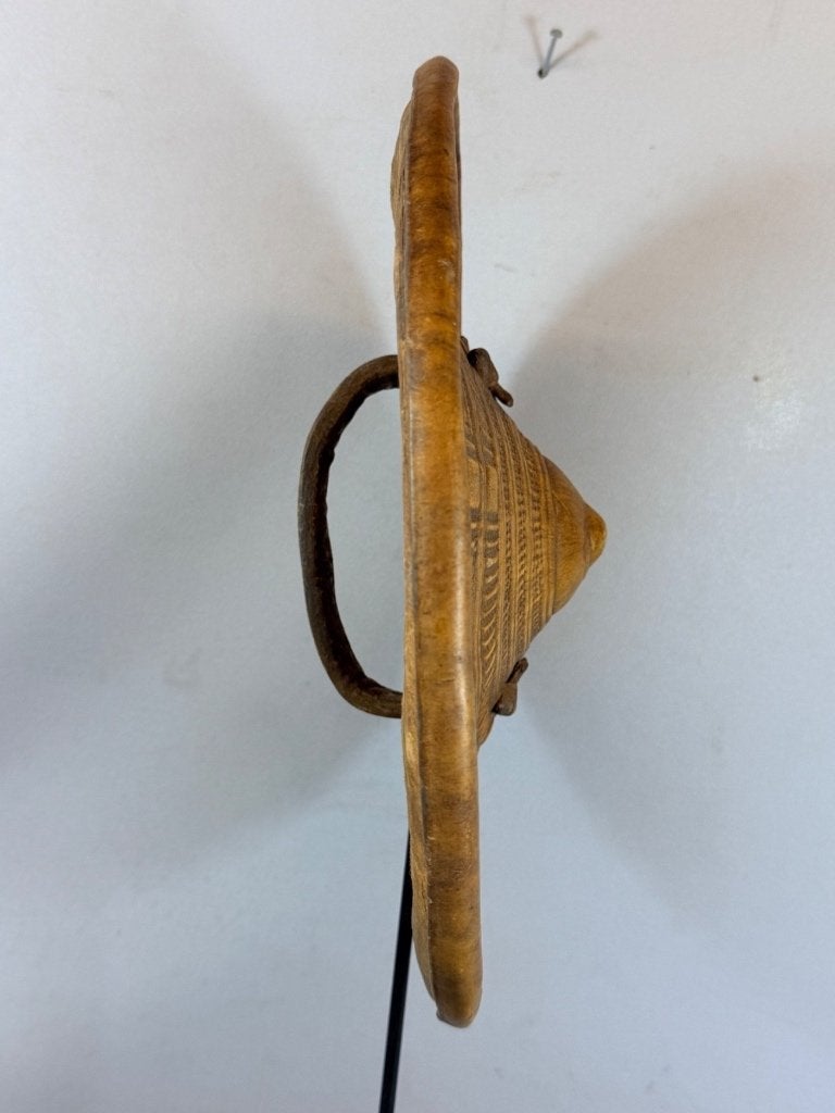 260704 Afrikaans North Ethiopian shield from Tigray Ethiopia, Ophalen of Verzenden