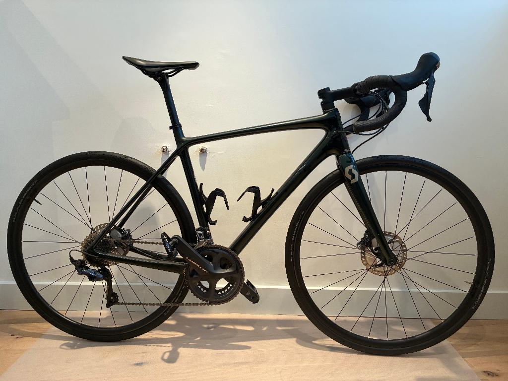 Racefiets - Scott Addict 10 Disc 2020 (maat S: 52 cm frame), 28 inch, Carbon, Heren, 49 tot 53 cm