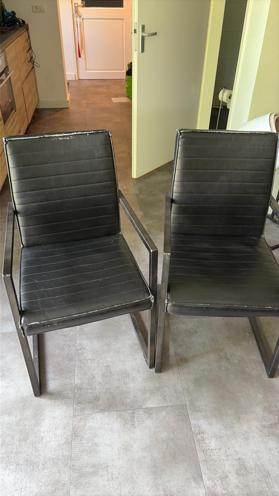 Gratis 6 eetkamerstoelen, Huis en Inrichting, Stoelen, Ophalen, Gebruikt, Zwart, Metaal