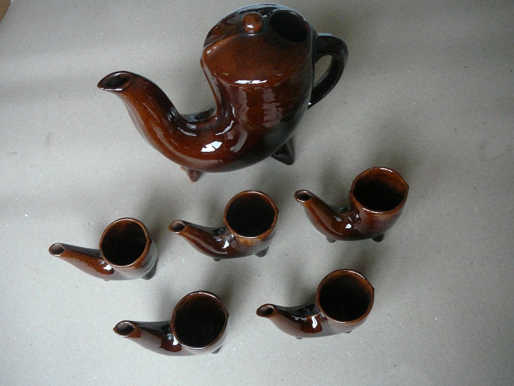 Set Bulgaarse keramische hoornvormige drinkkannen, Ophalen of Verzenden