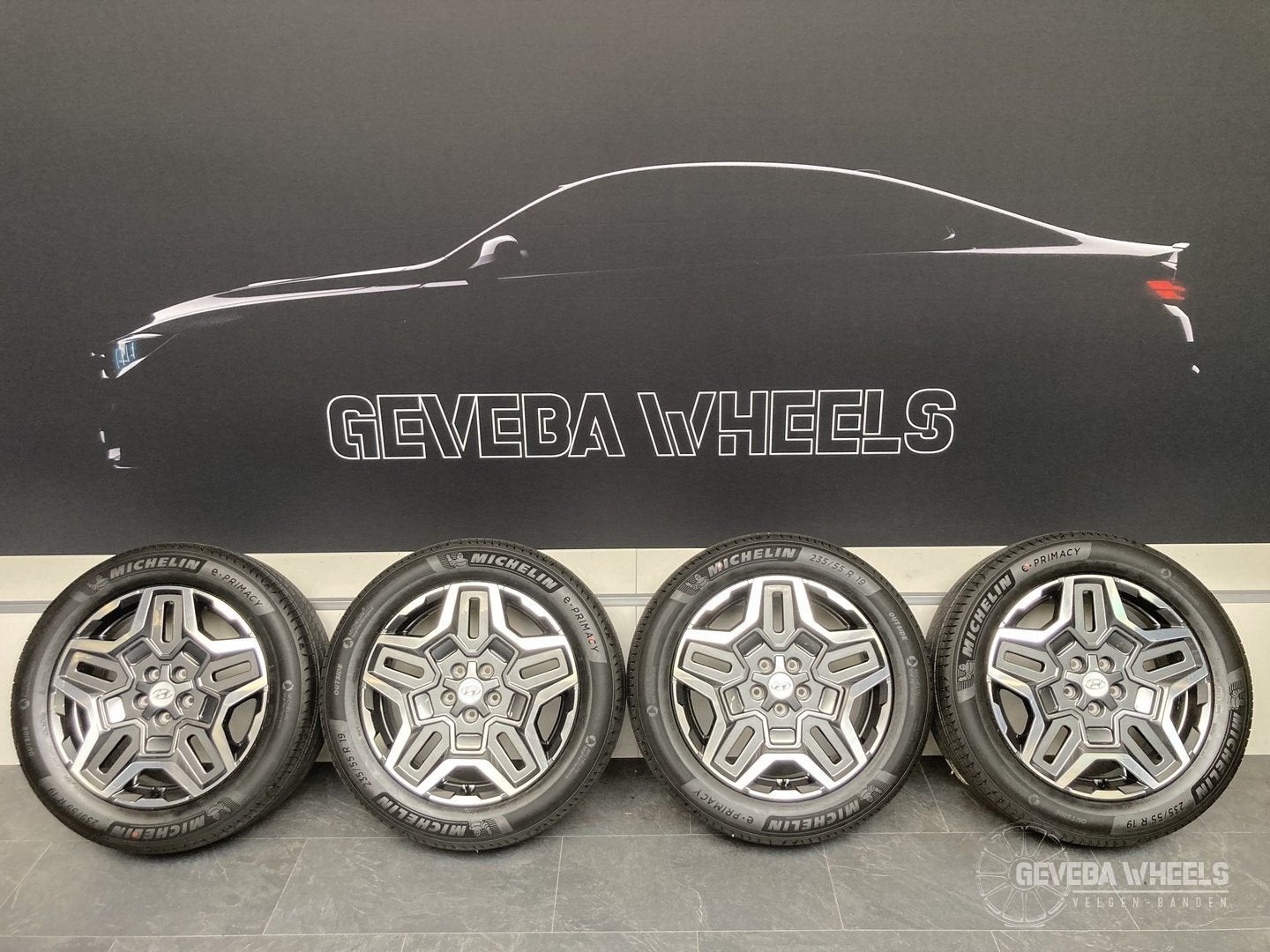 19” originele Hyundai Santa Fe velgen + banden 5x114.3 52910, Auto-onderdelen, 19 inch, Gebruikt, -, -