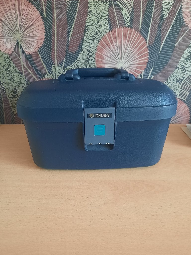 Delsey Beautycase, Sieraden, Tassen en Uiterlijk, Beautycases, Blauw, Met slot, Ophalen of Verzenden, Zo goed als nieuw