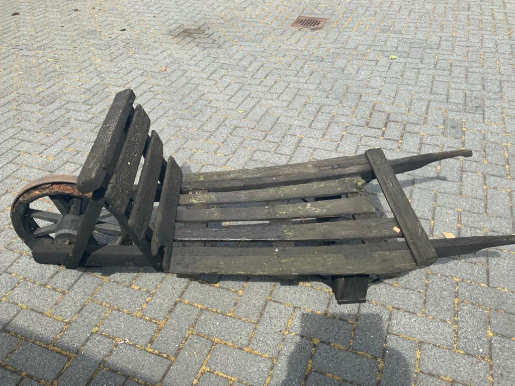 Antieke houten kruiwagen - Decoratief object, Ophalen of Verzenden, Gebruikt, Handmatig, Eenwielig