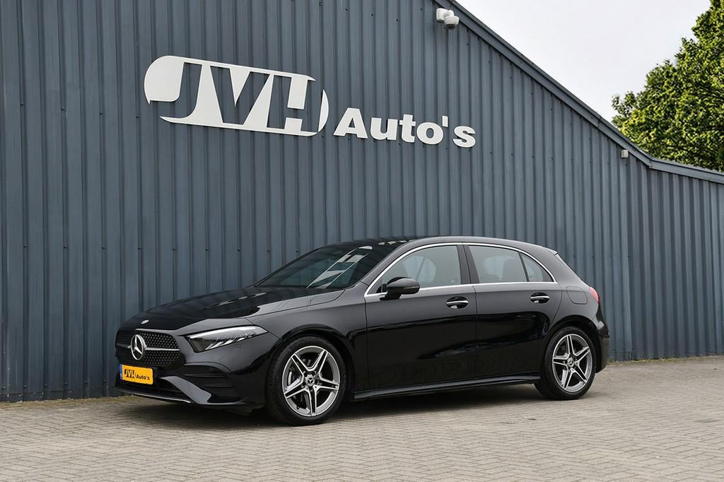 Mercedes-Benz A-Klasse 200 177pk MHEV 7G-DCT AMG Line 04-202, Gebruikt, Met garantie (alle), Zwart, Leder