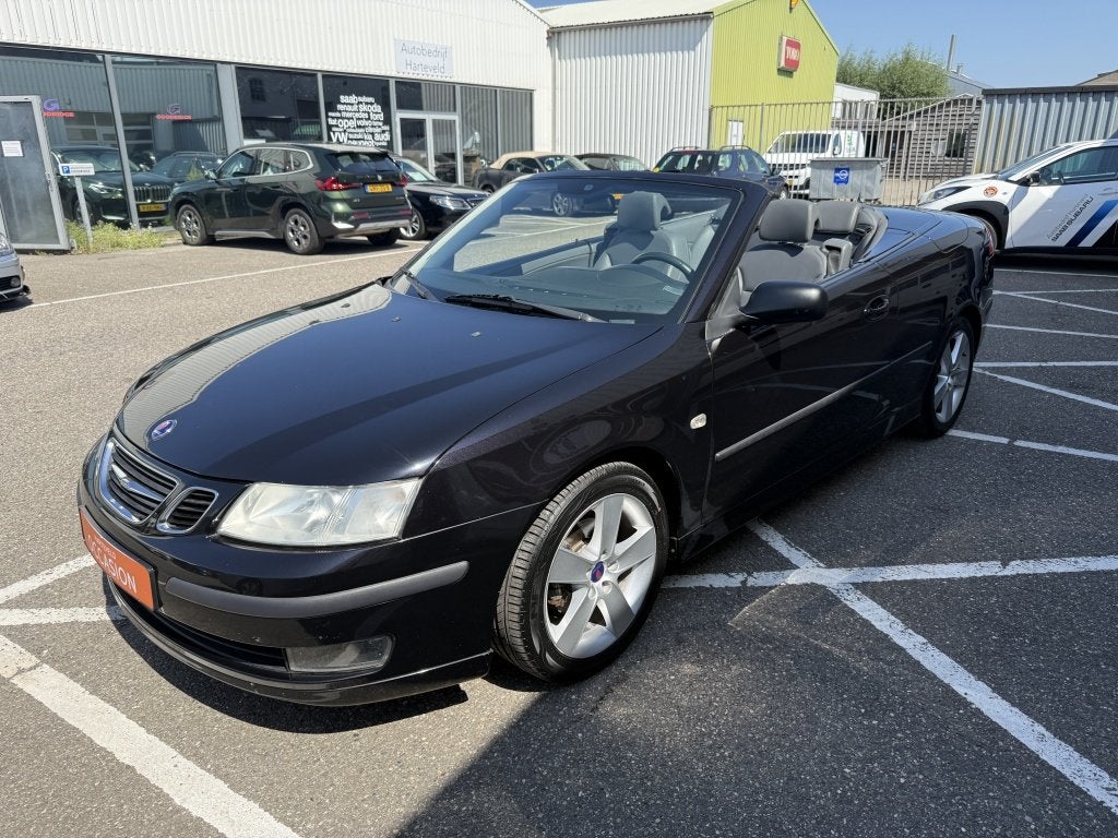 Saab 9-3 Cabrio 1.8t Vector (bj 2007, automaat), Auto's, Gebruikt, 4 cilinders, 4 stoelen, Zwart