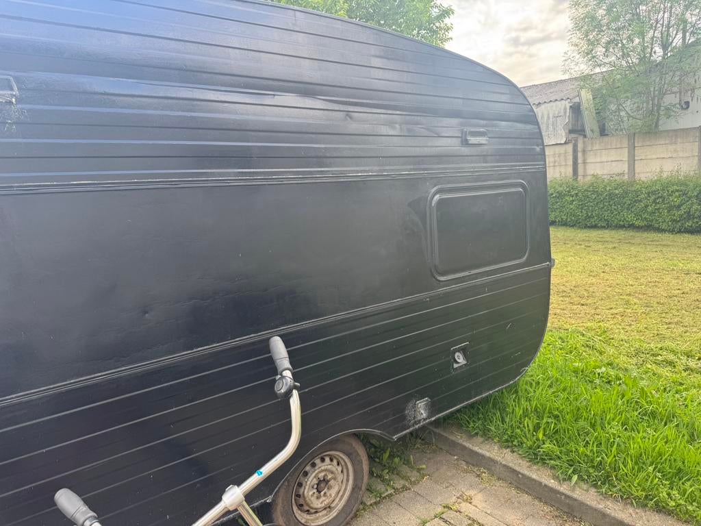 Zwarte retro caravan., Ophalen of Verzenden