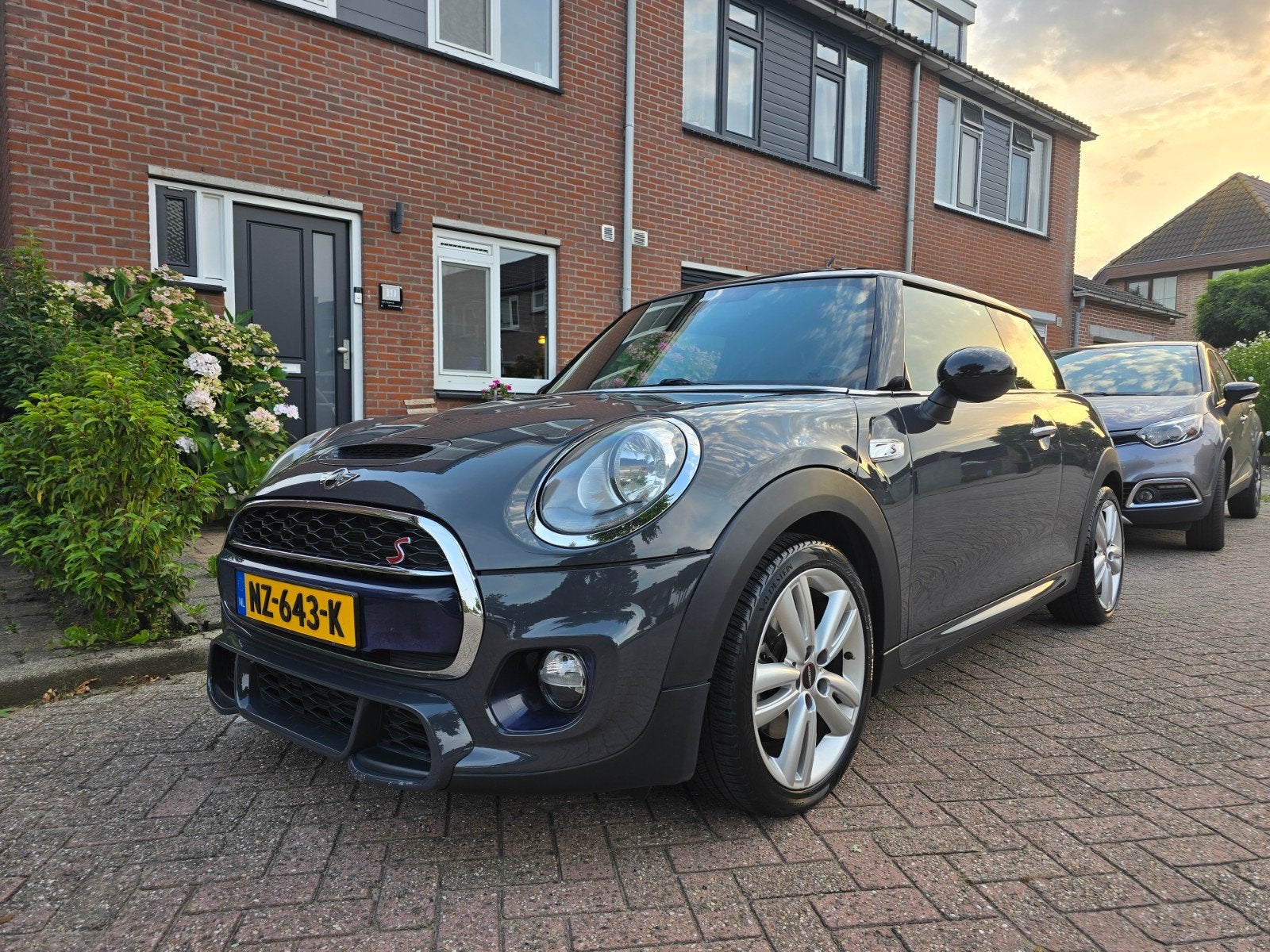 Mini 2.0 Cooper S 2016 Grijs, Auto's, Voorwielaandrijving, 1998 cc, 4 stoelen, 49 €/maand