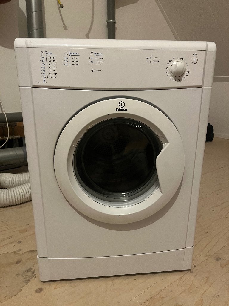 Gratis Indesit IDV 75 wasdroger – 7 kg – werkend, Ophalen, Gebruikt, Condens, 85 tot 90 cm