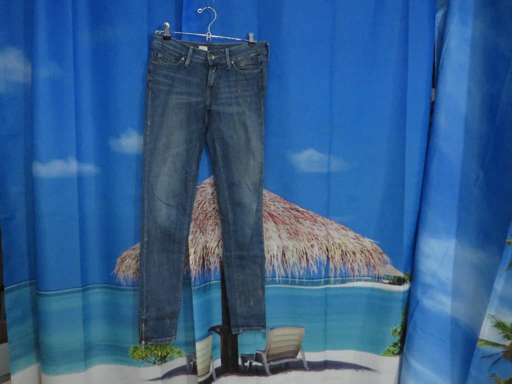 blauwe skinny spijker broek gold mt 25 Tommy Hilfiger, Blauw, Ophalen of Verzenden, W27 (confectie 34) of kleiner, Gedragen