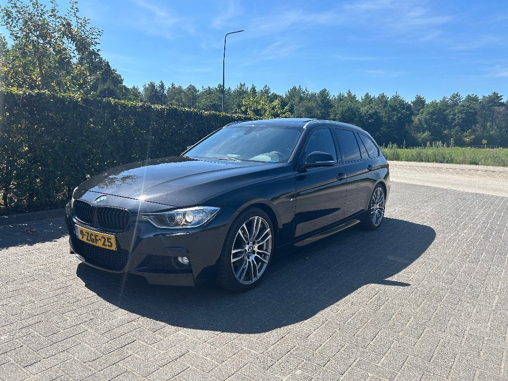 BMW 3-Serie 316i 136pk Aut 2015 Zwart, Auto's, Automaat, 4 cilinders, Zwart, Origineel Nederlands