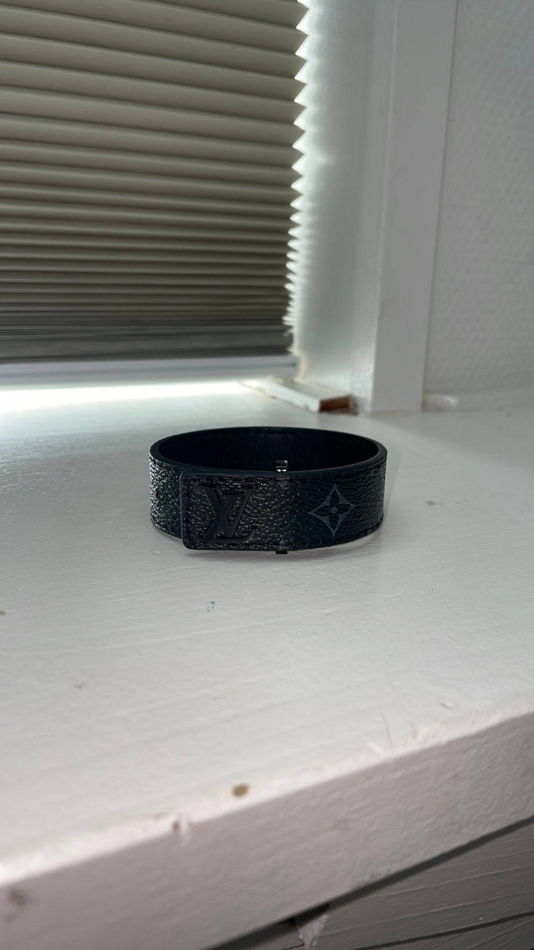Lv armband, Kleding | Heren, Riemen en Ceinturen, Ophalen of Verzenden, Zo goed als nieuw, Zwart, 115 cm of meer