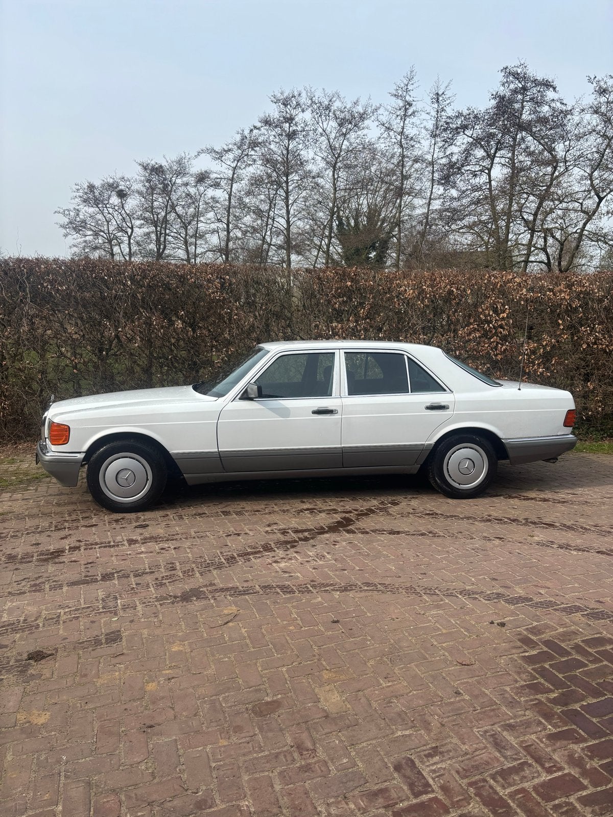 Mercedes-Benz S-Klasse 2.6 260 SE AUT K6 1986 Wit, Auto's, Automaat, Achterwielaandrijving, Wit, Particulier