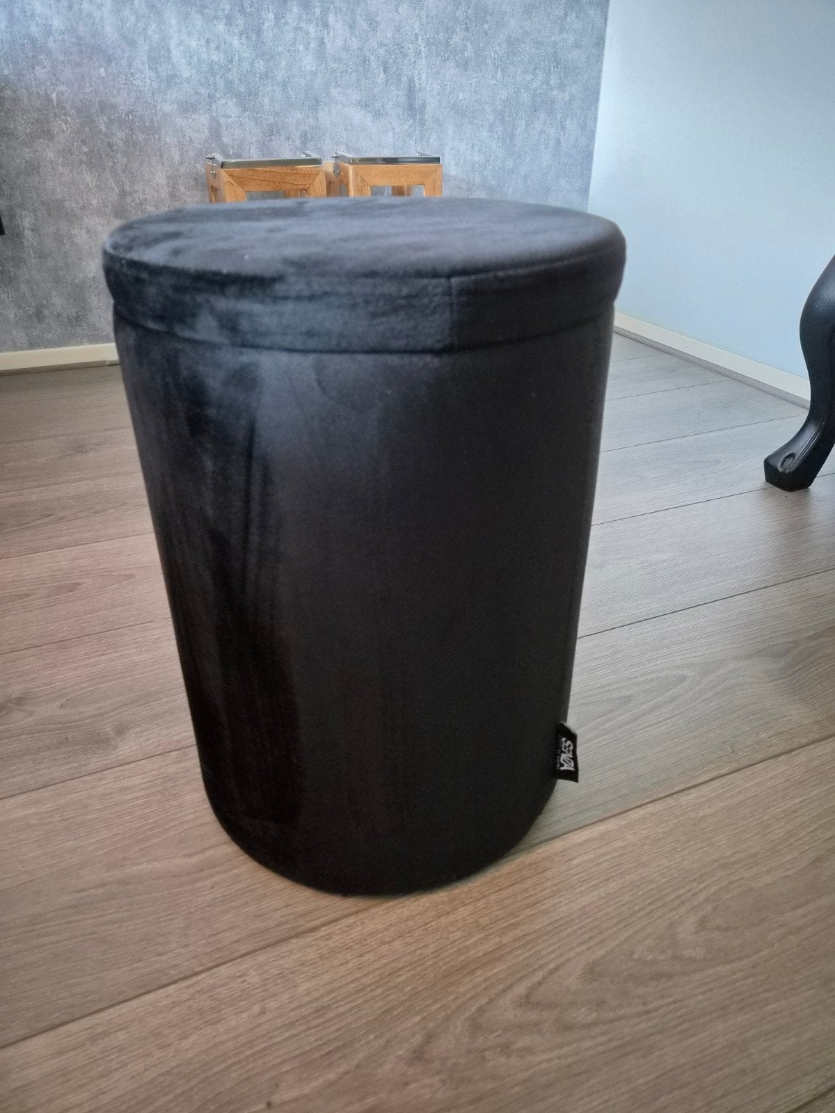 Zwarte fluwelen poef/opbergkruk van Senza, Huis en Inrichting, Ophalen, Zwart, Nieuw, Modern