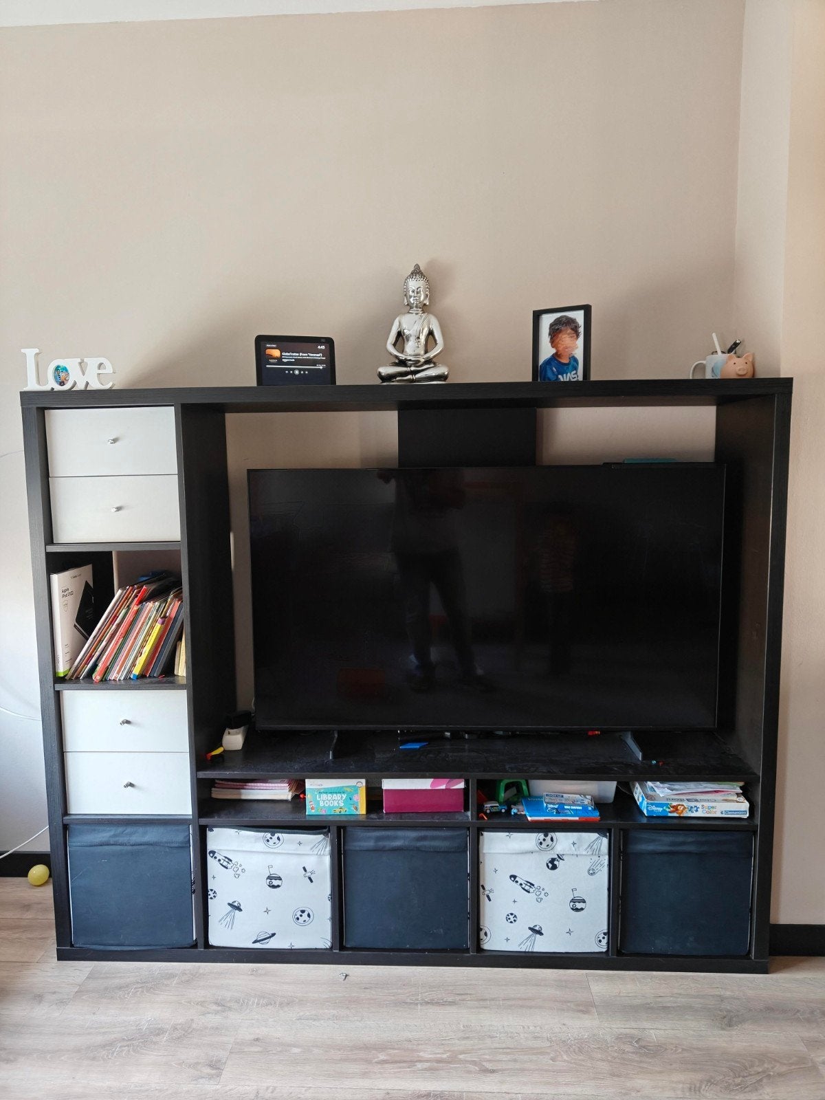 Ikea LAPPLAND tv-meubel zwartbruin met KALLAX lade-inzet, Ophalen, Gebruikt, 100 tot 150 cm, Modern, Functioneel