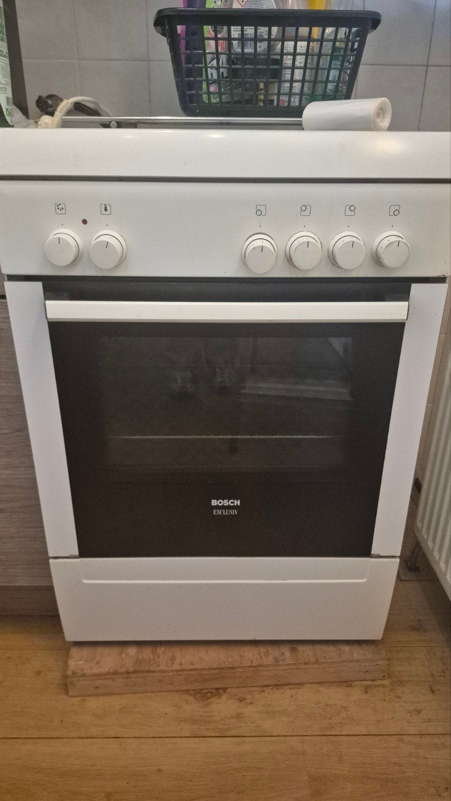 Bosch Exclusiv Vrijstaand  Fornuis met Oven, Witgoed en Apparatuur, Ophalen, Gebruikt, 4 kookzones, Vrijstaand
