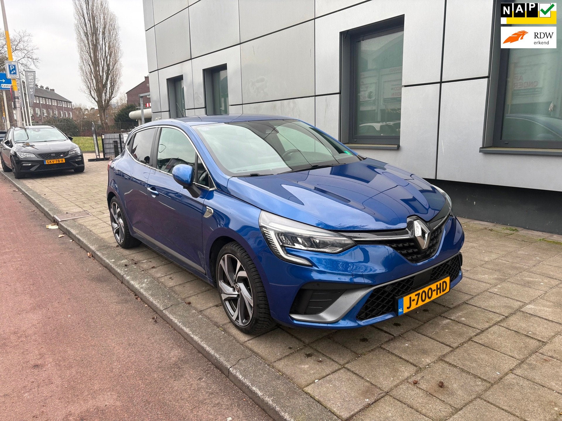 Renault Clio 1.6 E-Tech Hybrid 140 R.S. Line LED Navi Camera, 28 km/l, Gebruikt, 4 cilinders, Parkeersensor