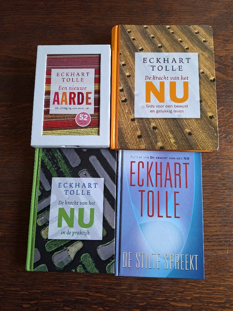 Eckhart Tolle 3 boeken & Een nieuwe aarde kaarten, Ophalen of Verzenden, Zo goed als nieuw, Spiritualiteit algemeen, Overige typen