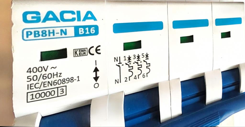 GACIA installatieautomaat 4p, C-karakteristiek, 6A, 10kA, Ophalen of Verzenden