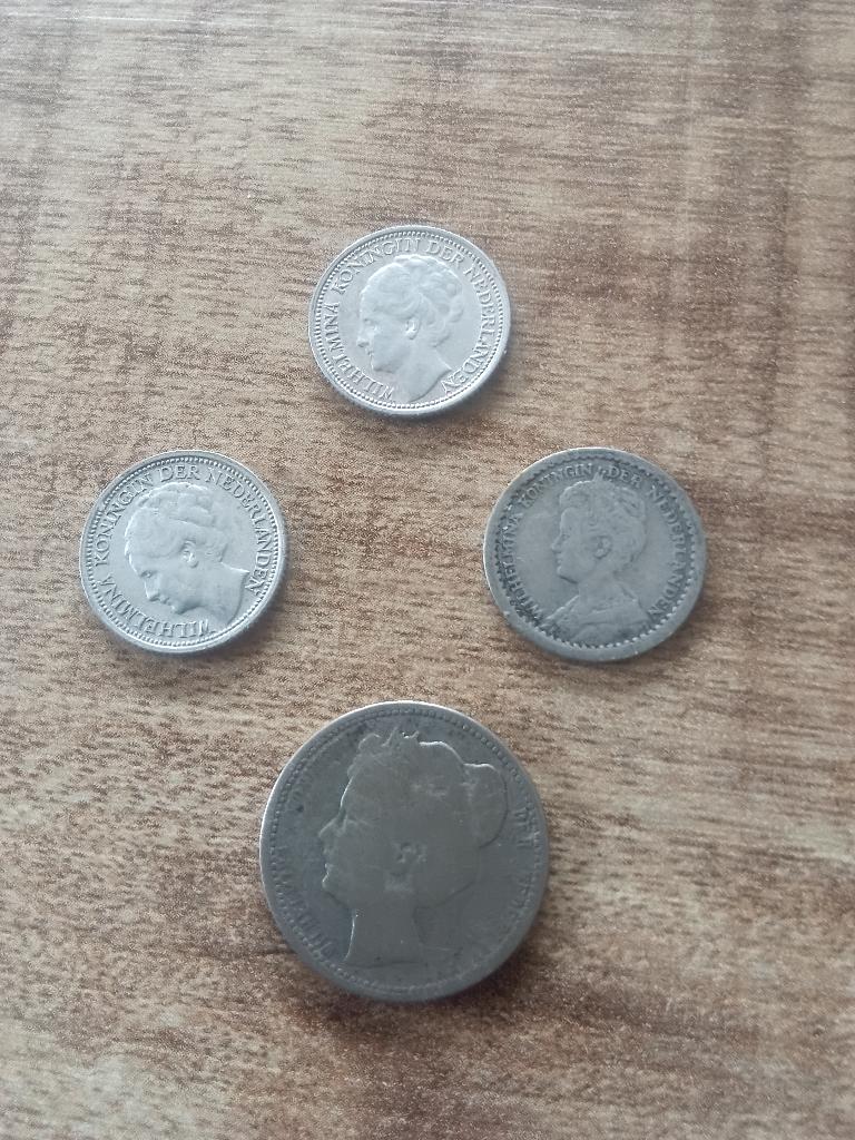 Zilveren dubbeltjes en zilveren kwartje, Zilver, 10 cent, Koningin Wilhelmina, Verzenden