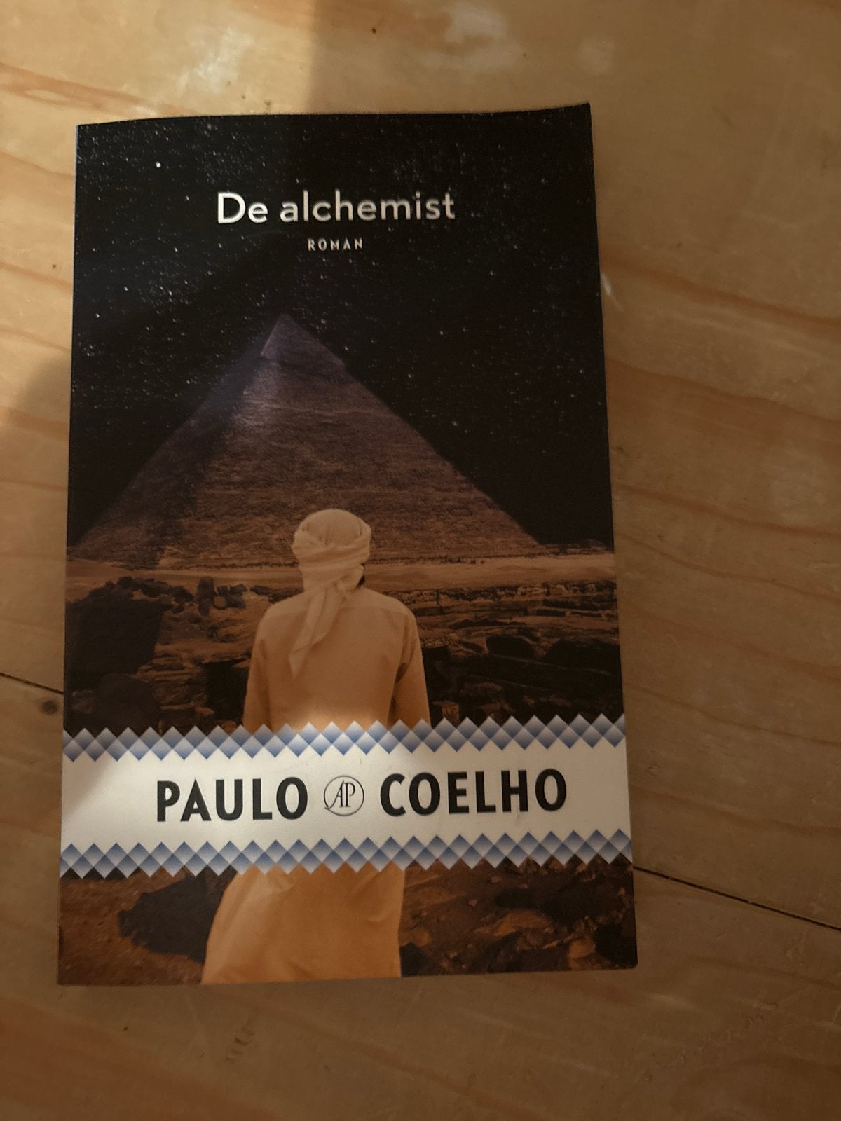 De Alchemist - Paulo Coelho - Zo goed als nieuw, Boeken, Ophalen of Verzenden, Zo goed als nieuw, Nederland