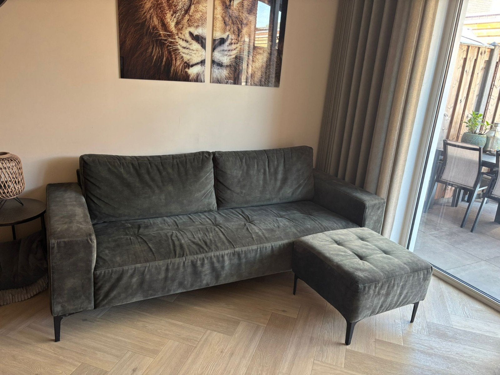 Groene bank met kleine beschadiging, Huis en Inrichting, Banken | Sofa's en Chaises Longues, Gebruikt, Driepersoons, 75 tot 100 cm