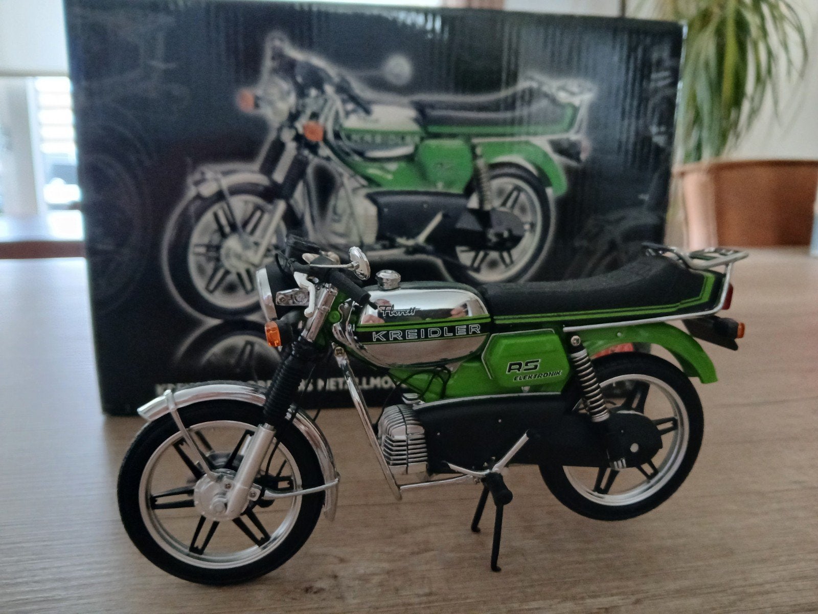 Kreidler florett rs elektronik schuco, Ophalen of Verzenden, Nieuw, 1:5 t/m 1:8, Motor