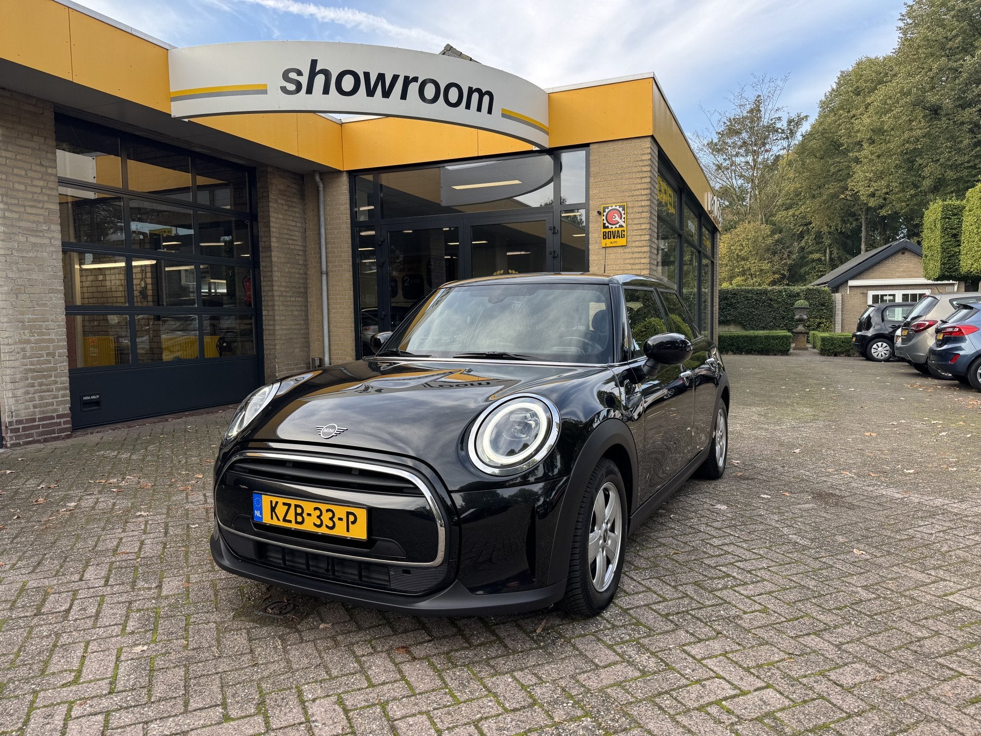 MINI 5-deurs 1.5 One Climate Control Led Navi Carplay, Auto's, Voorwielaandrijving, Gebruikt, Euro 6, Zwart