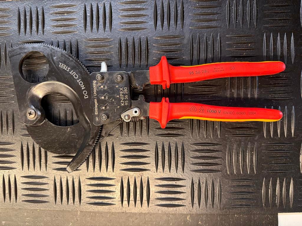 Knipex 95 36 280 Kabelschaar - Zo goed als nieuw, Ophalen of Verzenden, Zo goed als nieuw